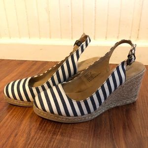 Bass Edie Striped Wedges